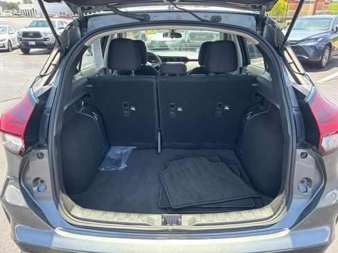 Used 2024 Nissan Kicks S FWD image 7