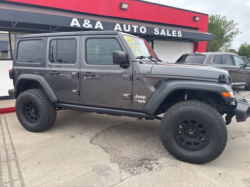 Used 2018 Jeep Wrangler Unlimited Sport S AWD/4WD image 2