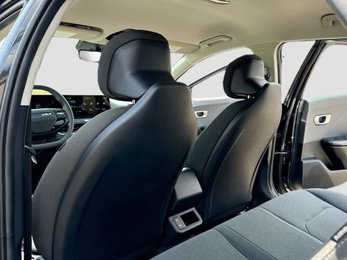 New 2026 Kia K4 LXS image 6