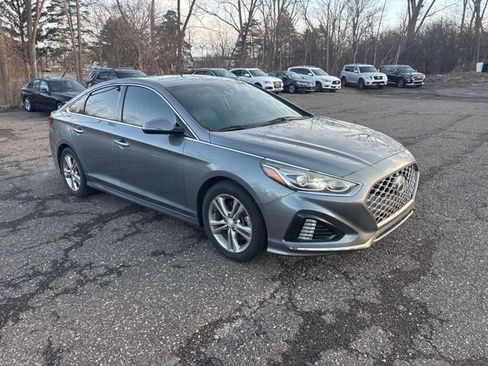 Used 2019 Hyundai Sonata Limited w/ Cargo Package image 3