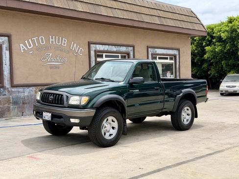 Used 2002 Toyota Tacoma PreRunner RWD image 1