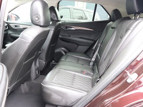 Used 2022 Buick Envision Avenir w/ Technology Package II image 12