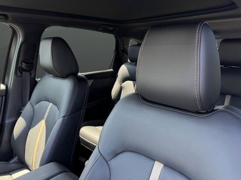 New 2025 MAZDA CX-90 3.3 Turbo w/ Premium Plus Pkg image 11