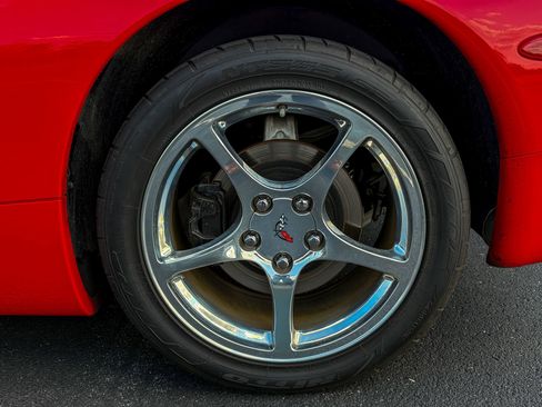 Used 2000 Chevrolet Corvette Convertible w/ Memory Pkg image 31