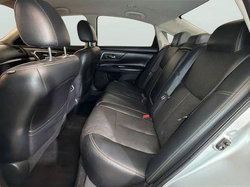 Used 2018 Nissan Altima 2.5 SL FWD image 33