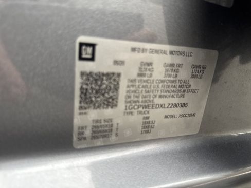 Used 2020 Chevrolet Silverado 1500 LTZ image 37