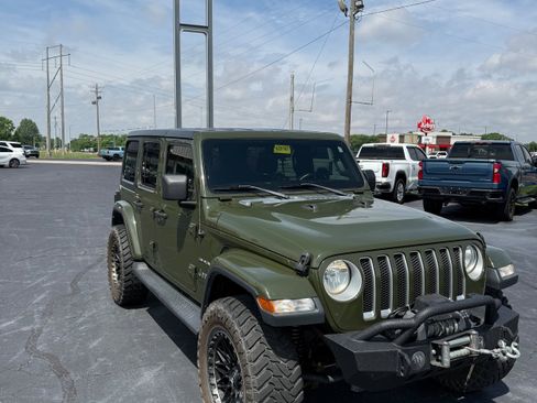 Used 2021 Jeep Wrangler Unlimited Sahara AWD/4WD image 1