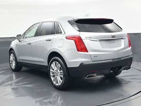 Used 2019 Cadillac XT5 Premium Luxury AWD/4WD image 4