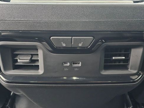 Used 2023 GMC Sierra 1500 AT4 w/ AT4 Premium Package image 18