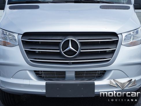 Used 2020 Mercedes-Benz Sprinter 2500 image 10
