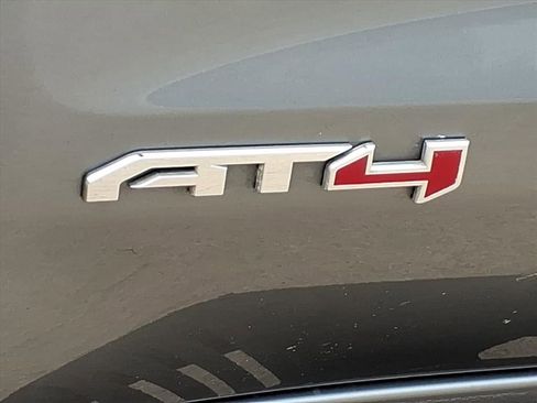 Used 2021 GMC Sierra 1500 AT4 w/ AT4 Preferred Package image 11