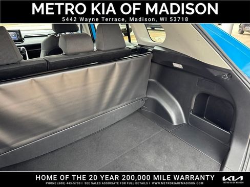 Used 2021 Toyota RAV4 LE AWD/4WD image 36