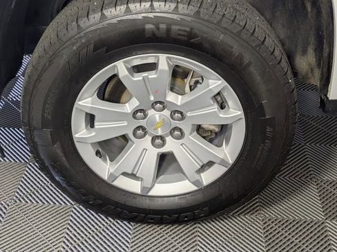 Used 2022 Chevrolet Colorado LT w/ Fleet Safety Package RWD image 8