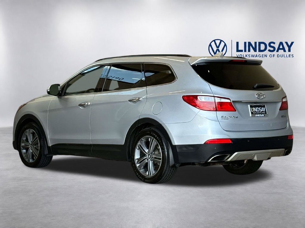 Used 2016 Hyundai Santa Fe SE w/ Option Group 03 AWD/4WD image 4