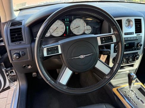 Used 2008 Chrysler 300 Limited image 13