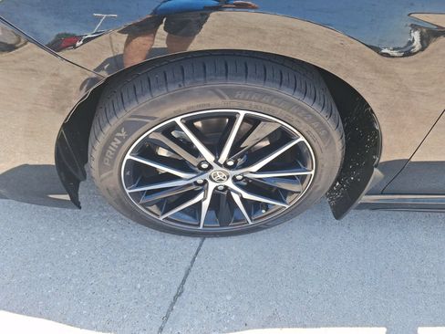 Used 2023 Toyota Camry SE FWD image 11