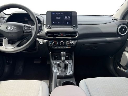 Used 2022 Hyundai Kona SEL image 12
