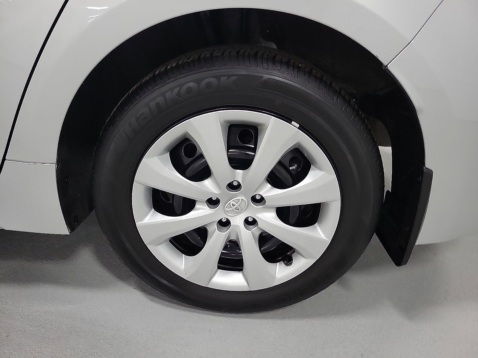 Certified 2026 Toyota Corolla LE FWD image 20
