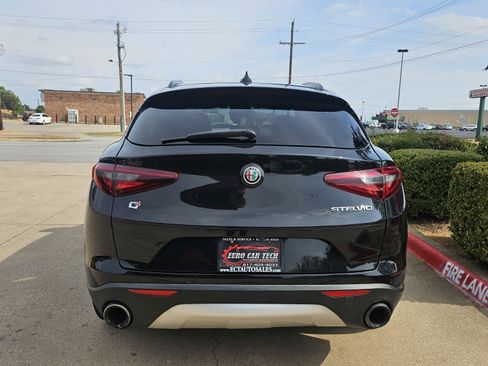 Used 2019 Alfa Romeo Stelvio Ti Sport w/ Quick Order Package 22S Sport image 4
