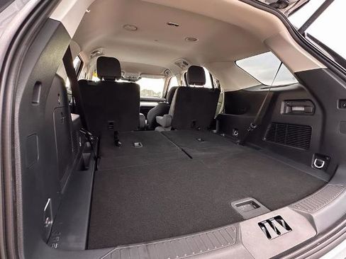 New 2026 Ford Explorer Active image 32