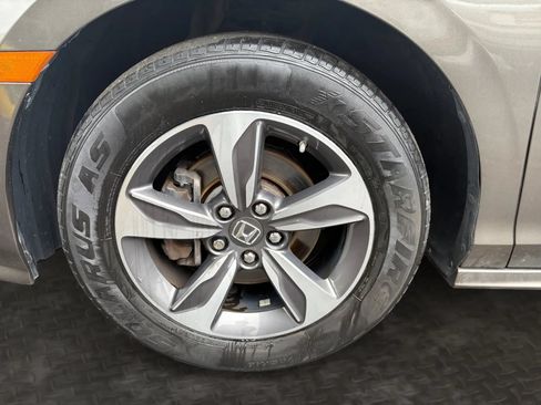 Used 2018 Honda Odyssey Touring image 46