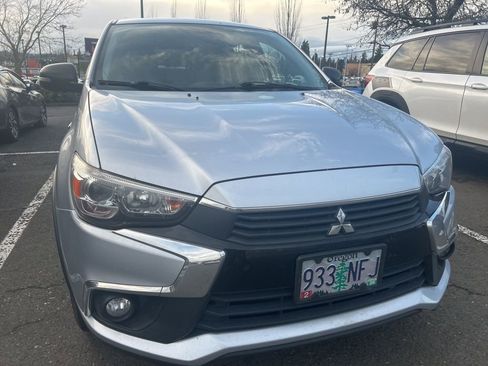 Used 2017 Mitsubishi Outlander Sport LE image 3