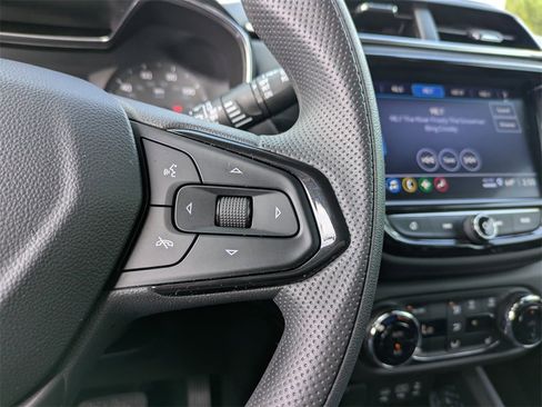 Used 2023 Chevrolet TrailBlazer LT w/ Convenience Package image 22