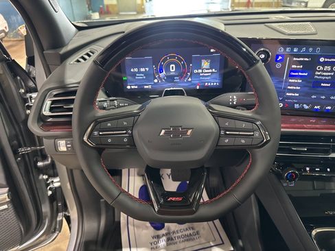 New 2026 Chevrolet Traverse RS w/ LPO, Floor Liner Package image 31