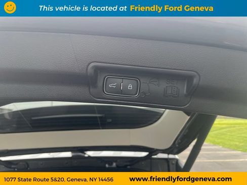Used 2025 Ford Explorer Active w/ Active Comfort Package AWD/4WD image 11