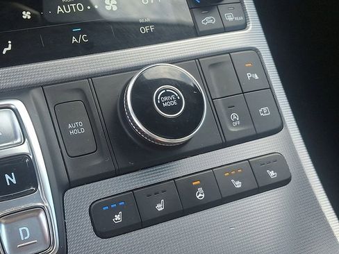 Used 2024 Hyundai Palisade FWD image 25