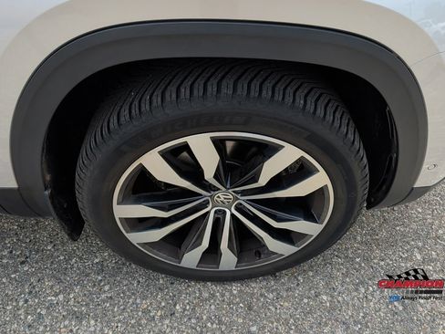 Used 2019 Volkswagen Atlas SEL Premium AWD/4WD image 17