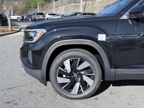New 2026 Volkswagen Atlas Cross Sport SEL AWD/4WD image 9