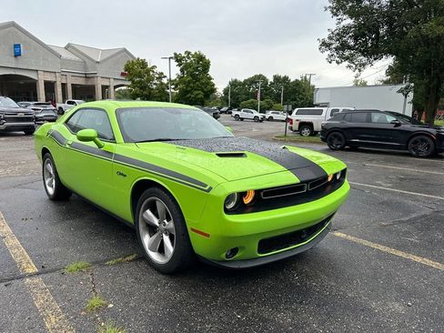 Used 2015 Dodge Challenger R/T Plus RWD image 7