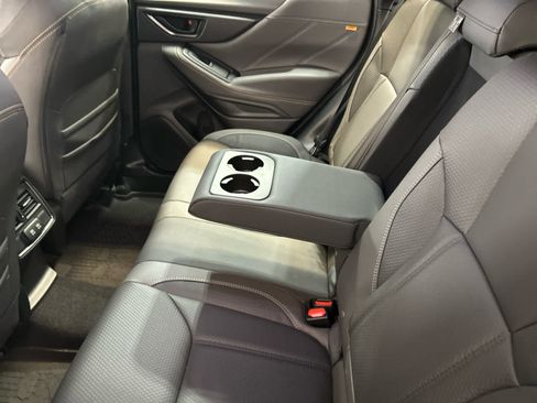 Used 2025 Subaru Forester Wilderness w/ Convenience Package AWD/4WD image 5