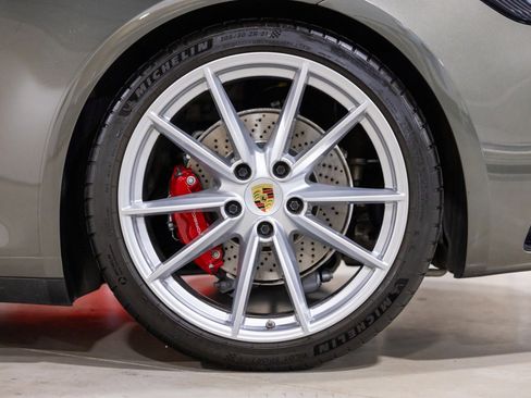Used 2023 Porsche 911 Carrera S image 18