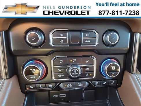 Certified 2024 Chevrolet Suburban High Country w/ Advanced Technology Package image 29