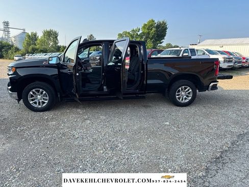 Used 2025 Chevrolet Silverado 1500 LT AWD/4WD image 25