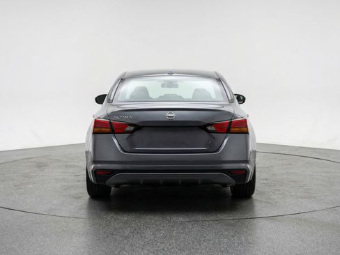 Used 2025 Nissan Altima 2.5 SV image 7