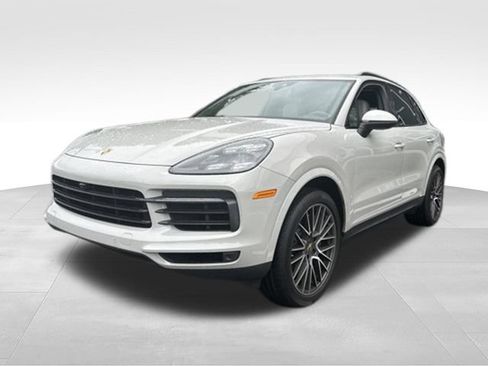 Used 2021 Porsche Cayenne AWD/4WD image 2