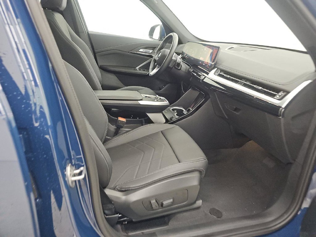 Used 2026 BMW X1 xDrive28i AWD/4WD image 10