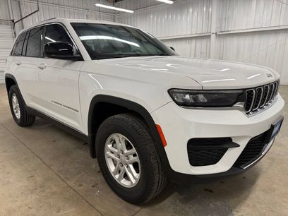 Used 2025 Jeep Grand Cherokee Laredo w/ MOPAR Finishing Package