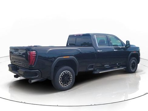 New 2026 GMC Sierra 3500 Denali w/ Denali Reserve Package AWD/4WD image 3