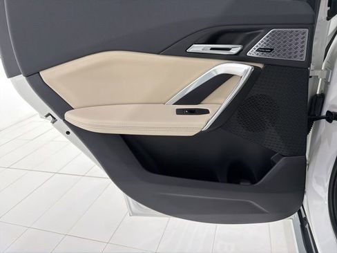 Used 2025 BMW X1 xDrive28i w/ Premium Package image 15