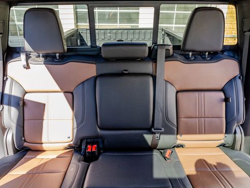 Used 2024 Chevrolet Silverado 3500 High Country w/ High Country Premium Package image 35