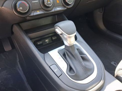 Used 2023 Kia Forte LXS w/ LXS Technology Package image 20