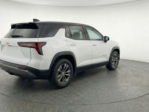 Used 2025 Chevrolet Equinox LT image 9