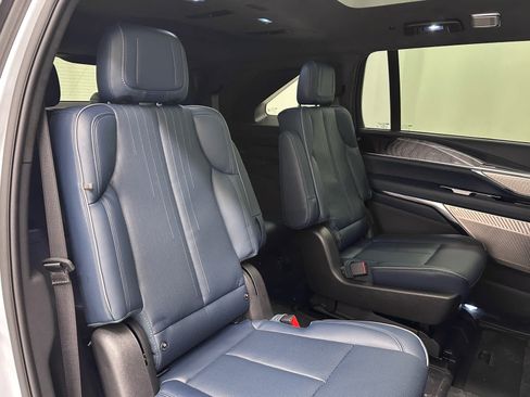 Used 2026 Cadillac Escalade IQ Sport 2 w/ LPO, ONYX Package AWD/4WD image 22