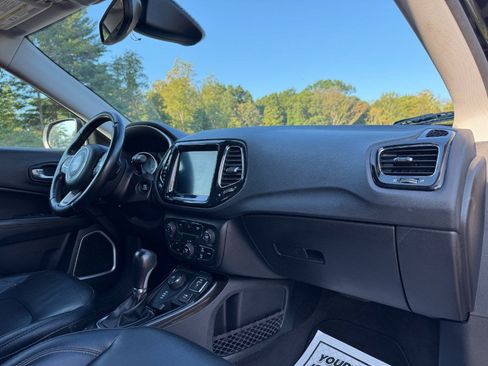 Used 2018 Jeep Compass Limited image 20