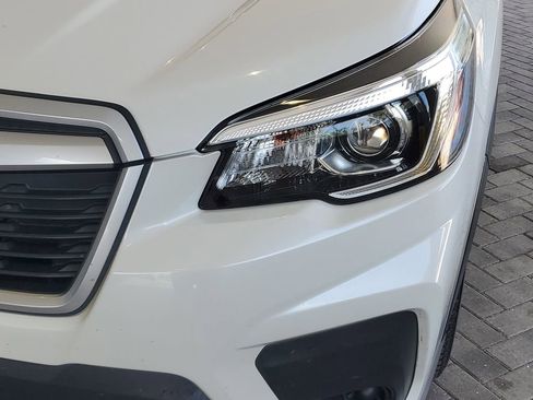 Used 2020 Subaru Forester Premium AWD/4WD image 9