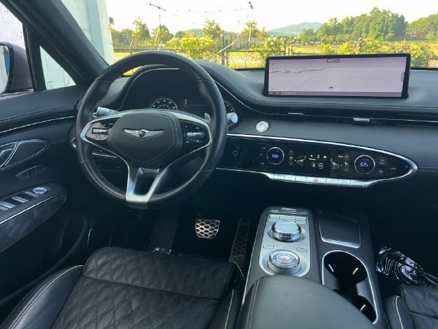 Used 2022 Genesis GV70 3.5T Sport w/ Sport Advanced Package AWD/4WD image 16